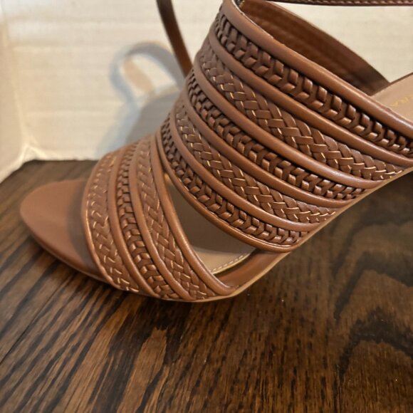 BCBGENERATION Karli Dress Sandals Women's Shoes In Caramel SZ: 9 - Picture 4 of 16